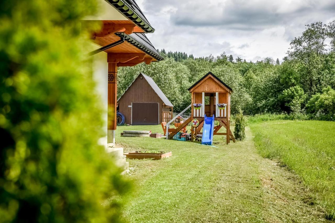Cicha Woda 300 M Od Goracy Potok I Termy Szaflary Exterior photo